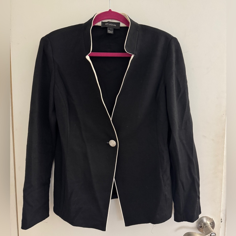 St. John Black Blazer - Size 8 - Lightly Used